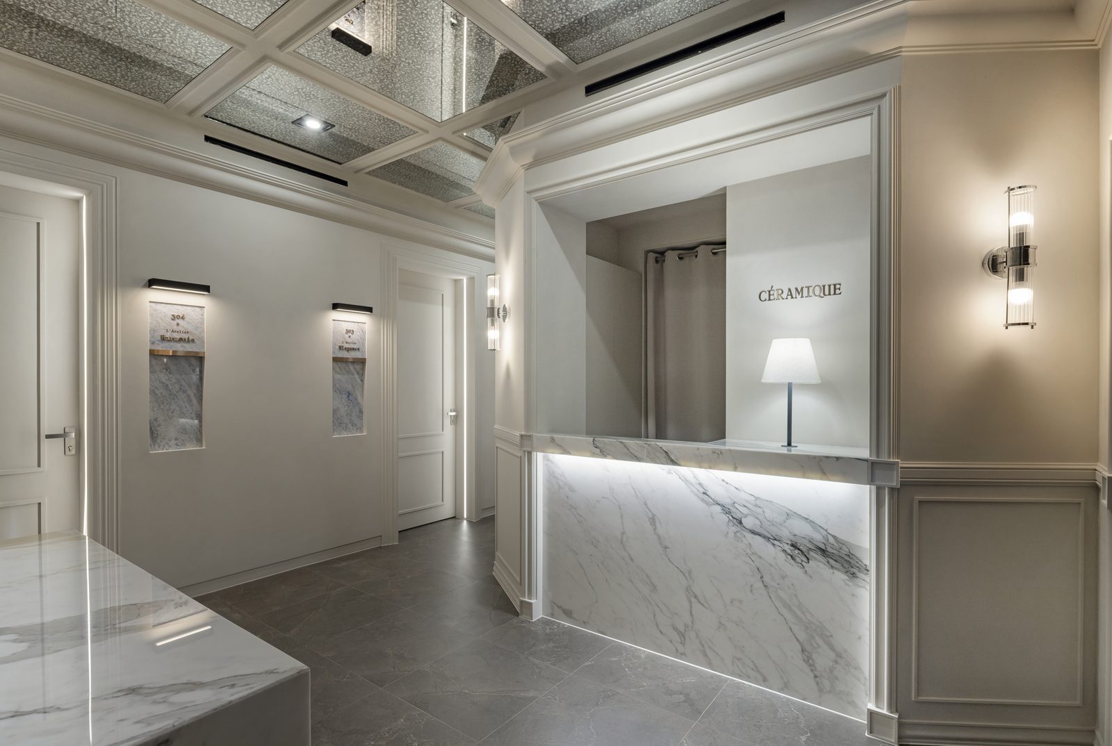 Treatment room at CÉRAMIQUE Clinic Gangnam
