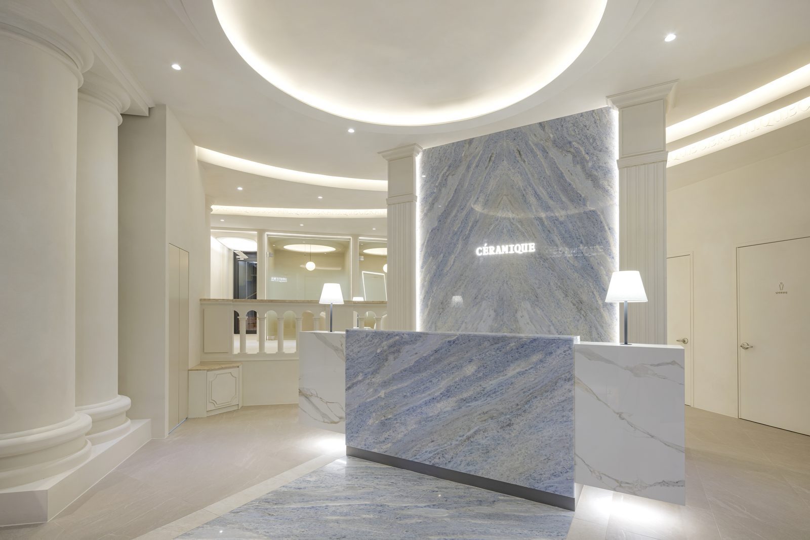 Treatment room at CÉRAMIQUE Clinic Gangnam