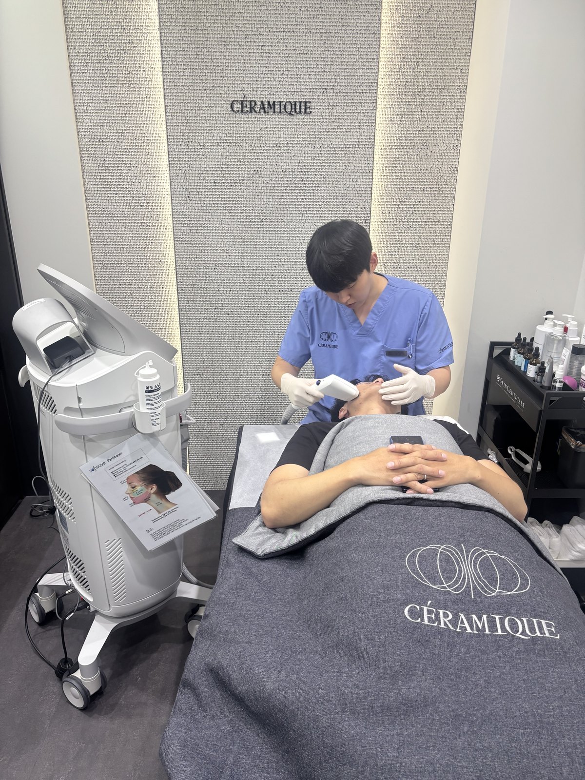 Texture Smoothing Program at CERAMIQUE Clinic Gangnam